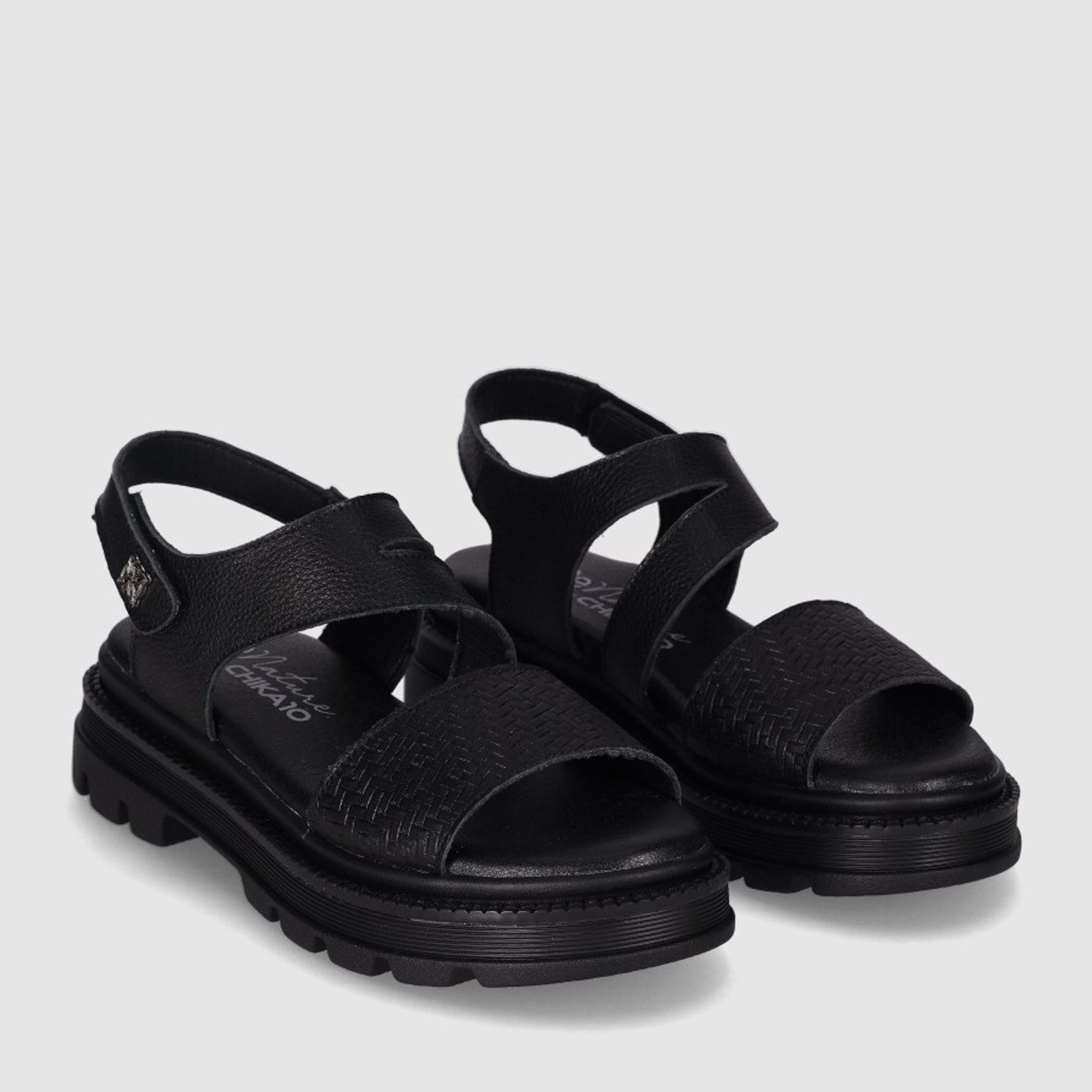 Sandalias de Piel - Negro - Tacón: Bajo