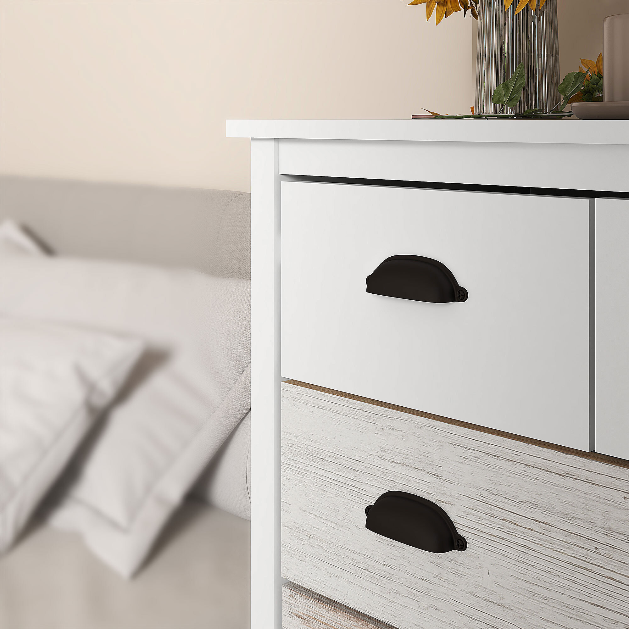 Commode 5 tiroirs style  shabby chic - poignées coquille métal noir - 70 x 38 x 85 cm - blanc effet bois