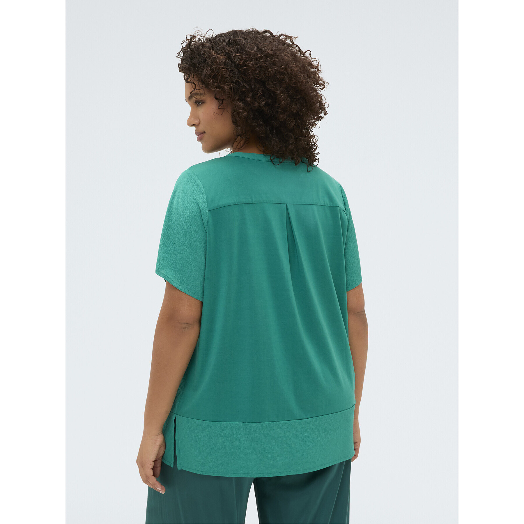 Fiorella Rubino - T-shirt in misto lyocell con bottoncini - Verde acqua