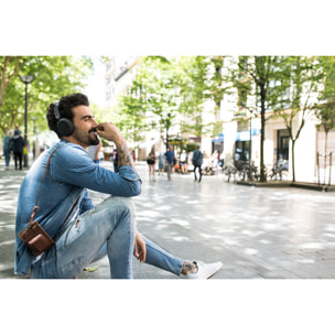 MAGNUSSEN H3 HEADPHONES en color Negro