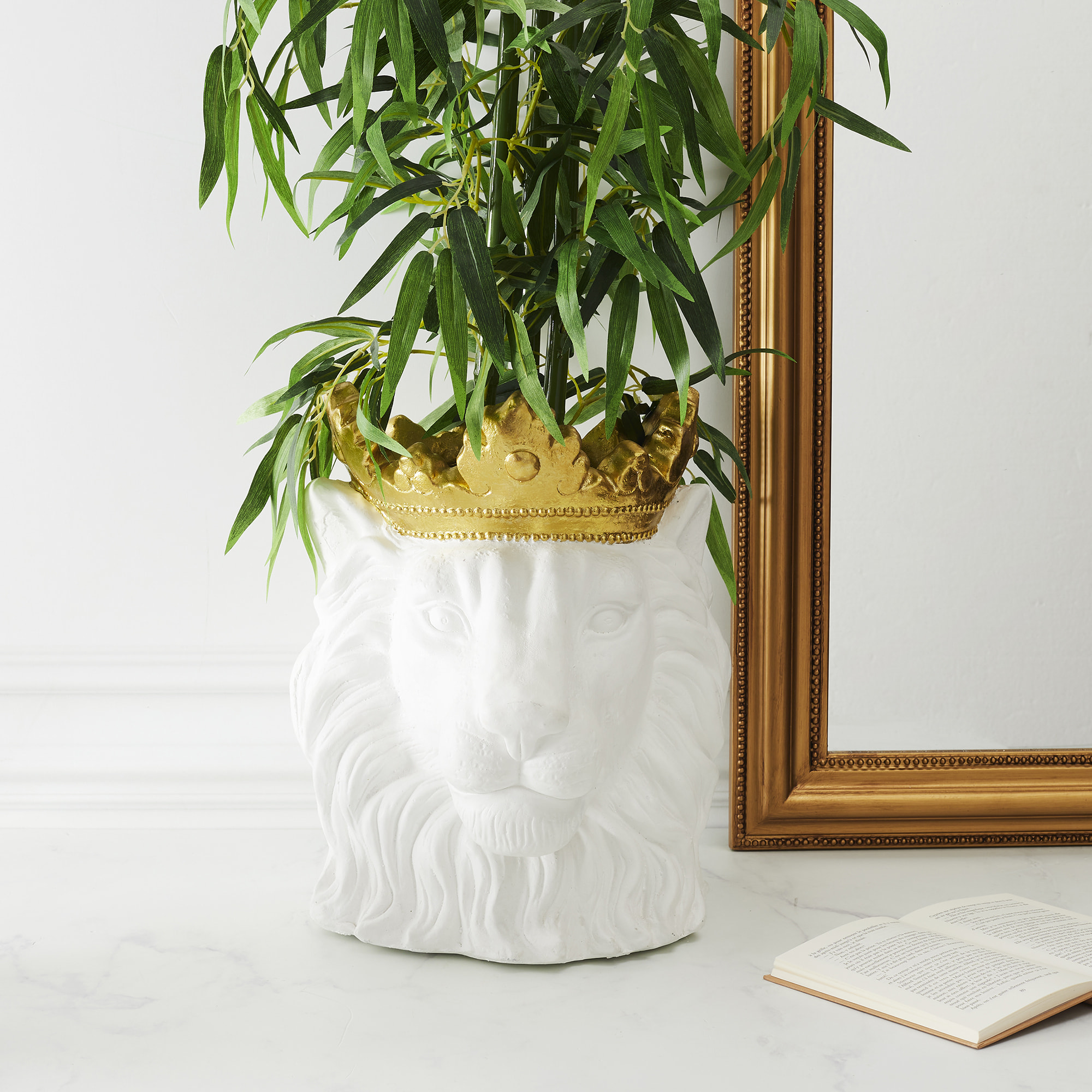 Cache Pot Lion Blanc Couronne Doree D16cm