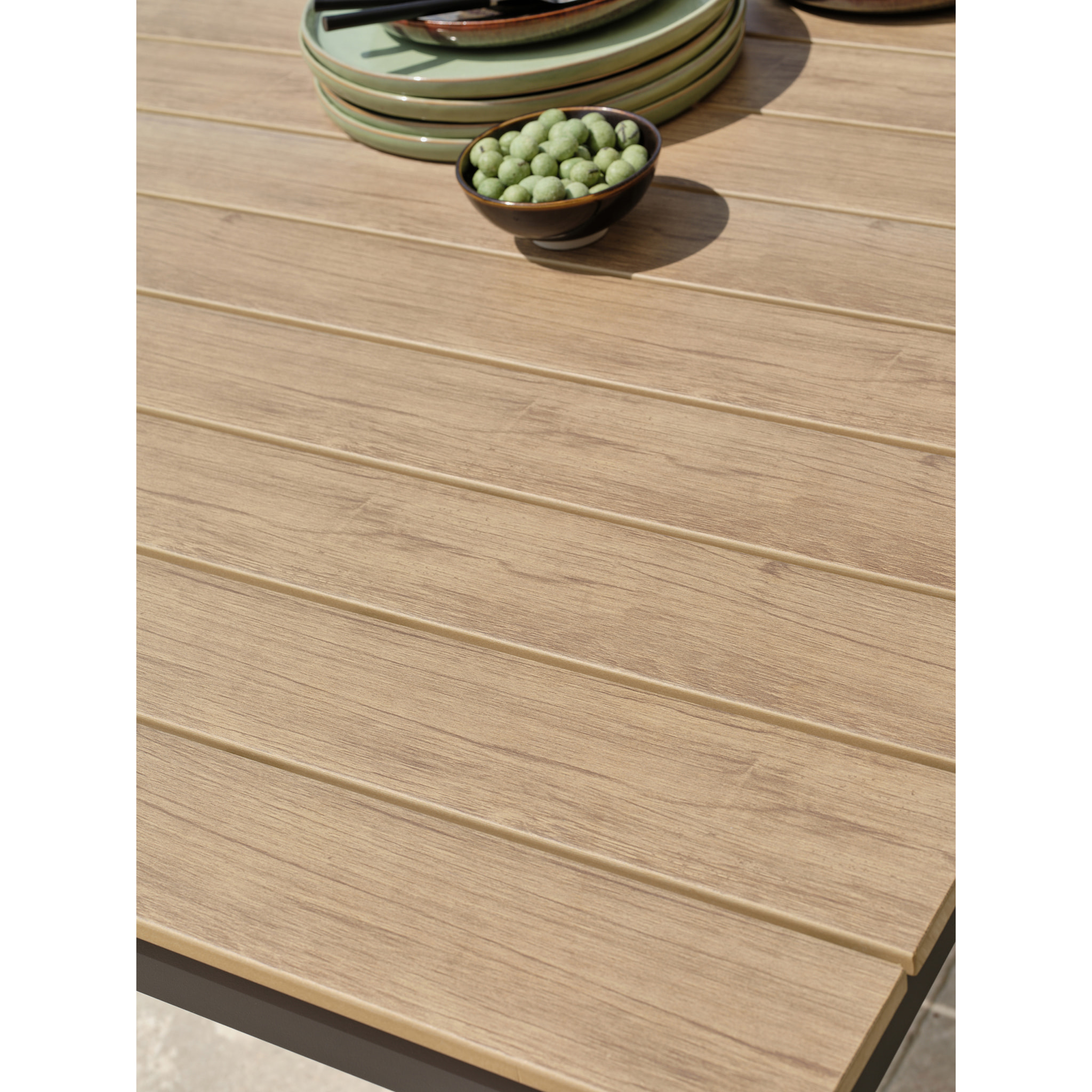 BOSTON - Table de jardin en alu plateau en polywood imitation bois