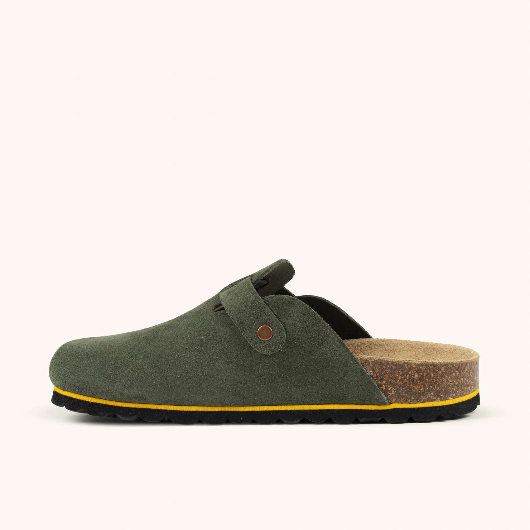 MUNICH NATAL 03 Zueco unisex de ante verde oliva con hebilla y suela de corcho