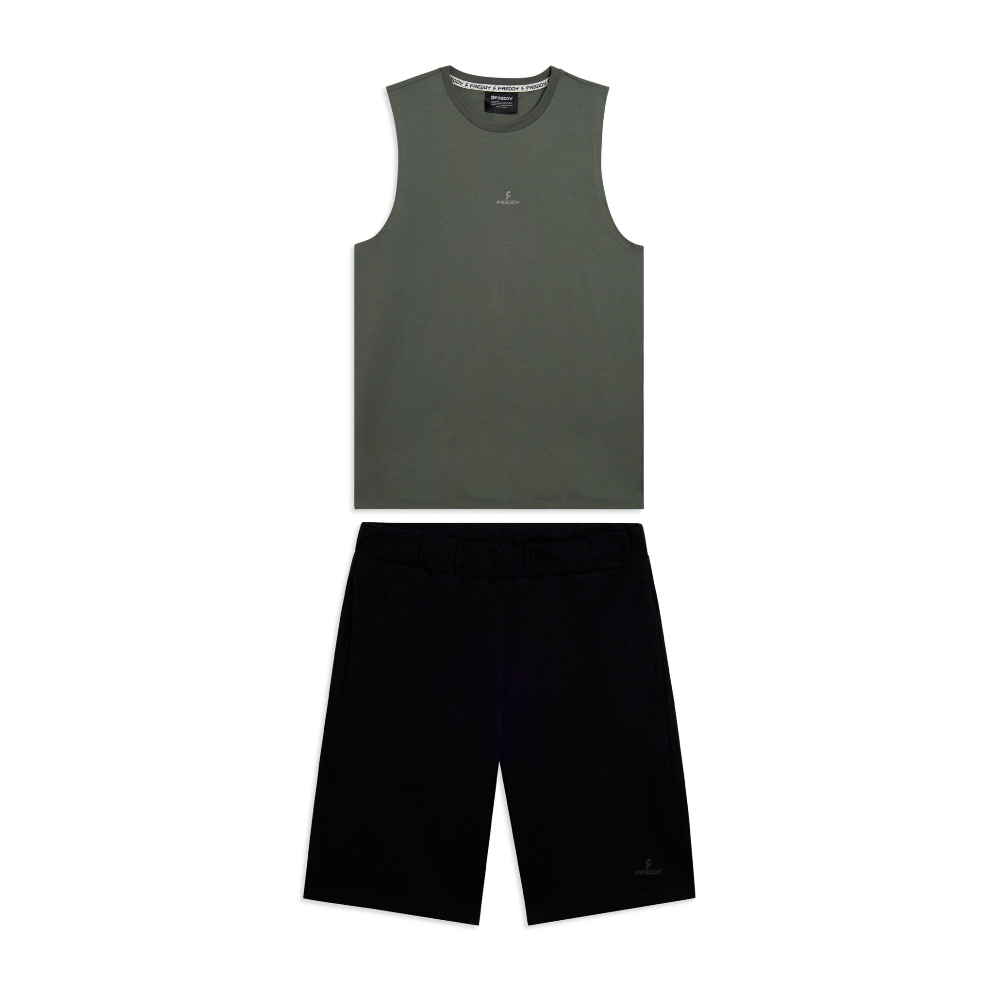 Completo sportivo in cotone con top smanicato e bermuda