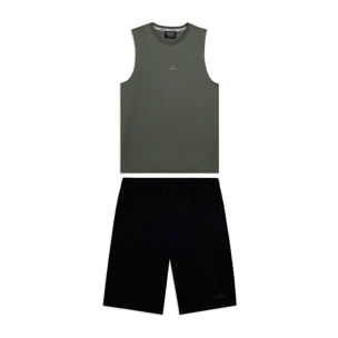 Completo sportivo in cotone con top smanicato e bermuda