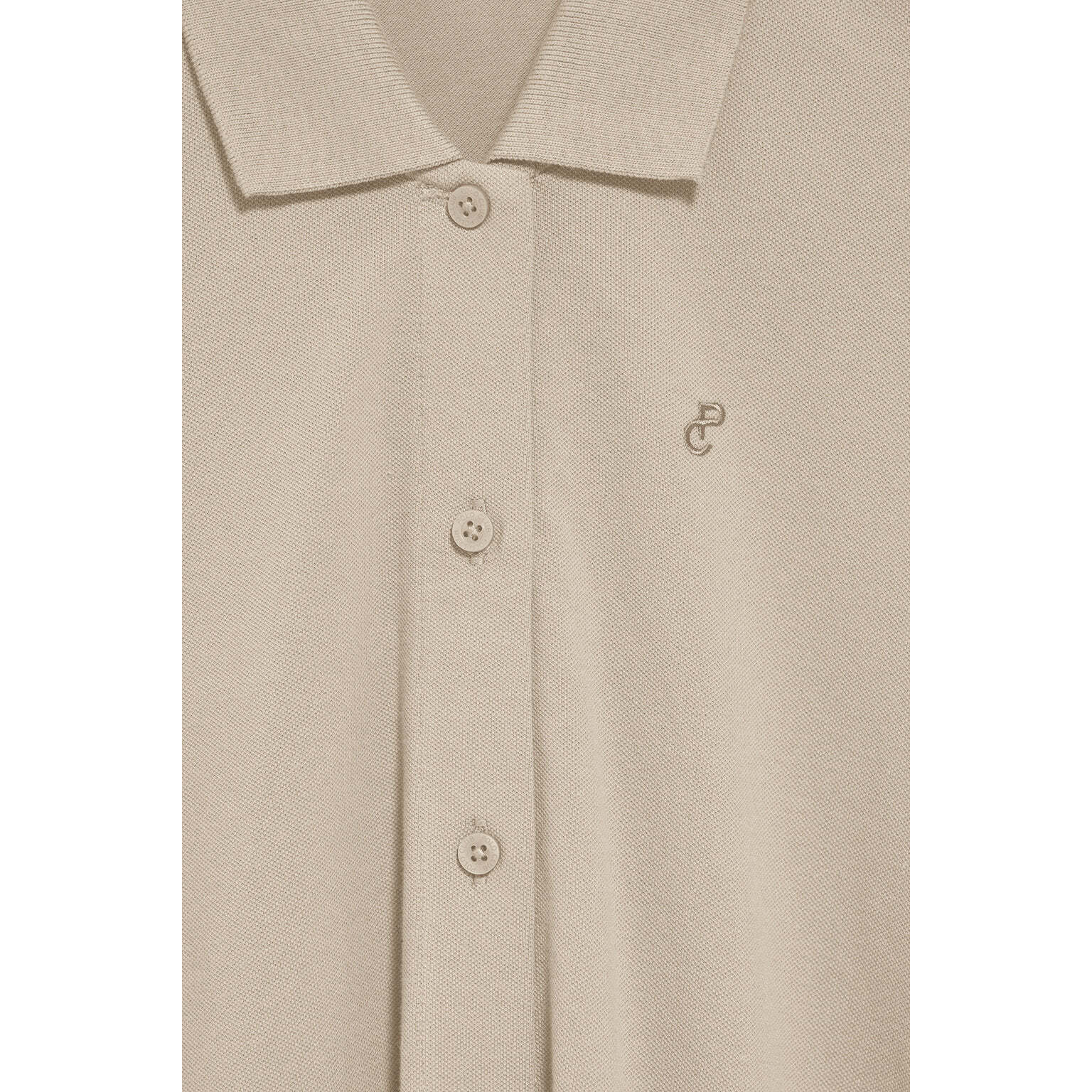 Vestido beige abotonado con bordado PC