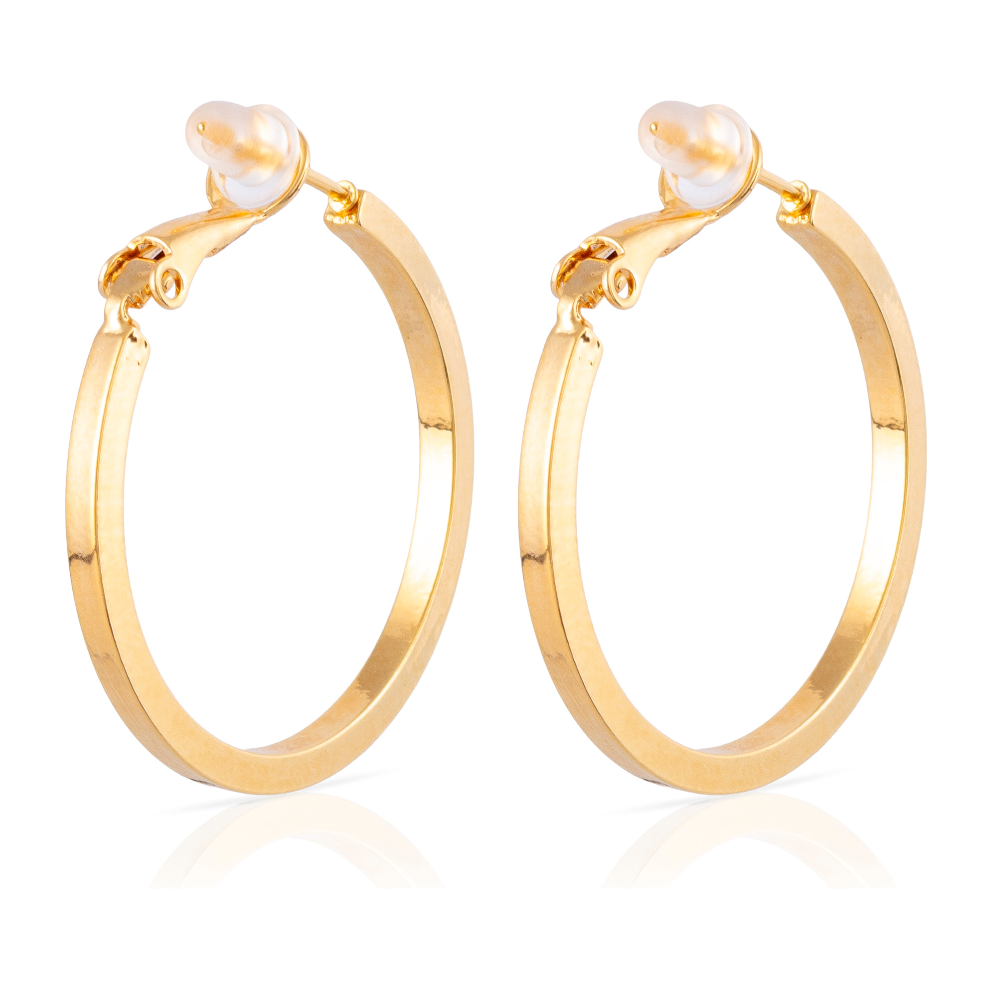 Pendientes de aro plano de cobre con baño de oro auténtico, 30 mm, cierre catalán de plata de ley 925 con acabado dorado electroplateado.