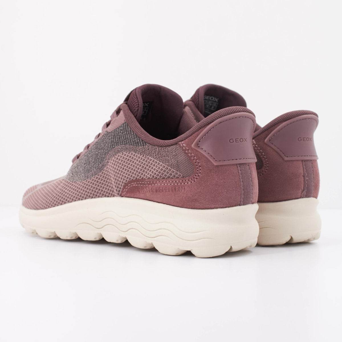 Sneakers de  Mujer de la marca GEOX  modelo D6818A 0ZG22 D SPHERICA PLUS ROSA