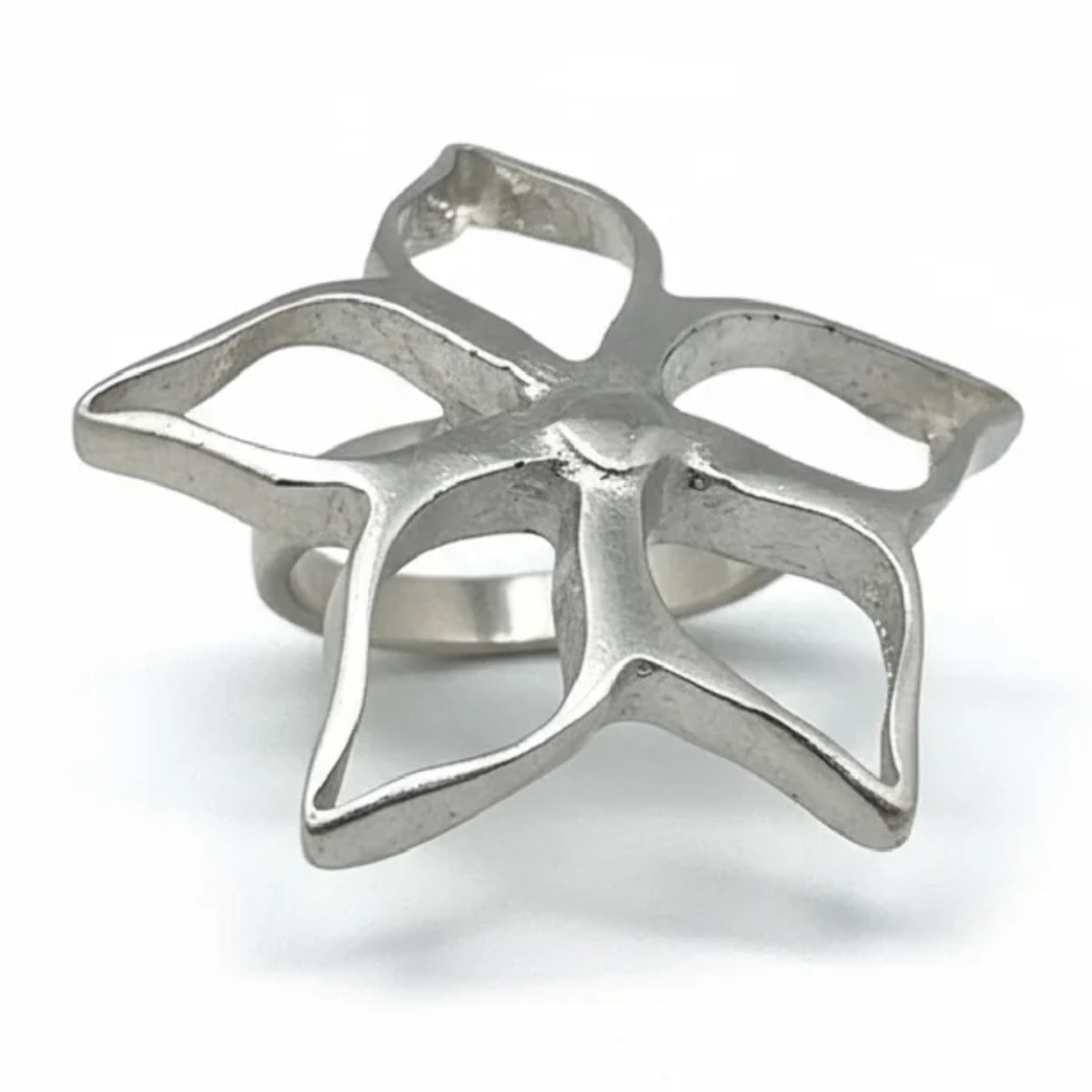 Anillo Irregular Blom G plata 10µ