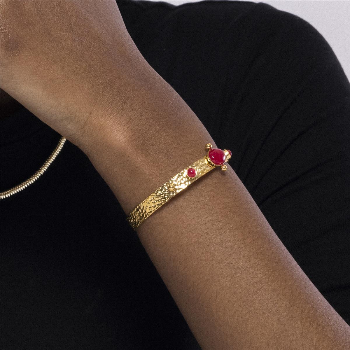 Brazalete LUX BY LUX acabado oro 18k