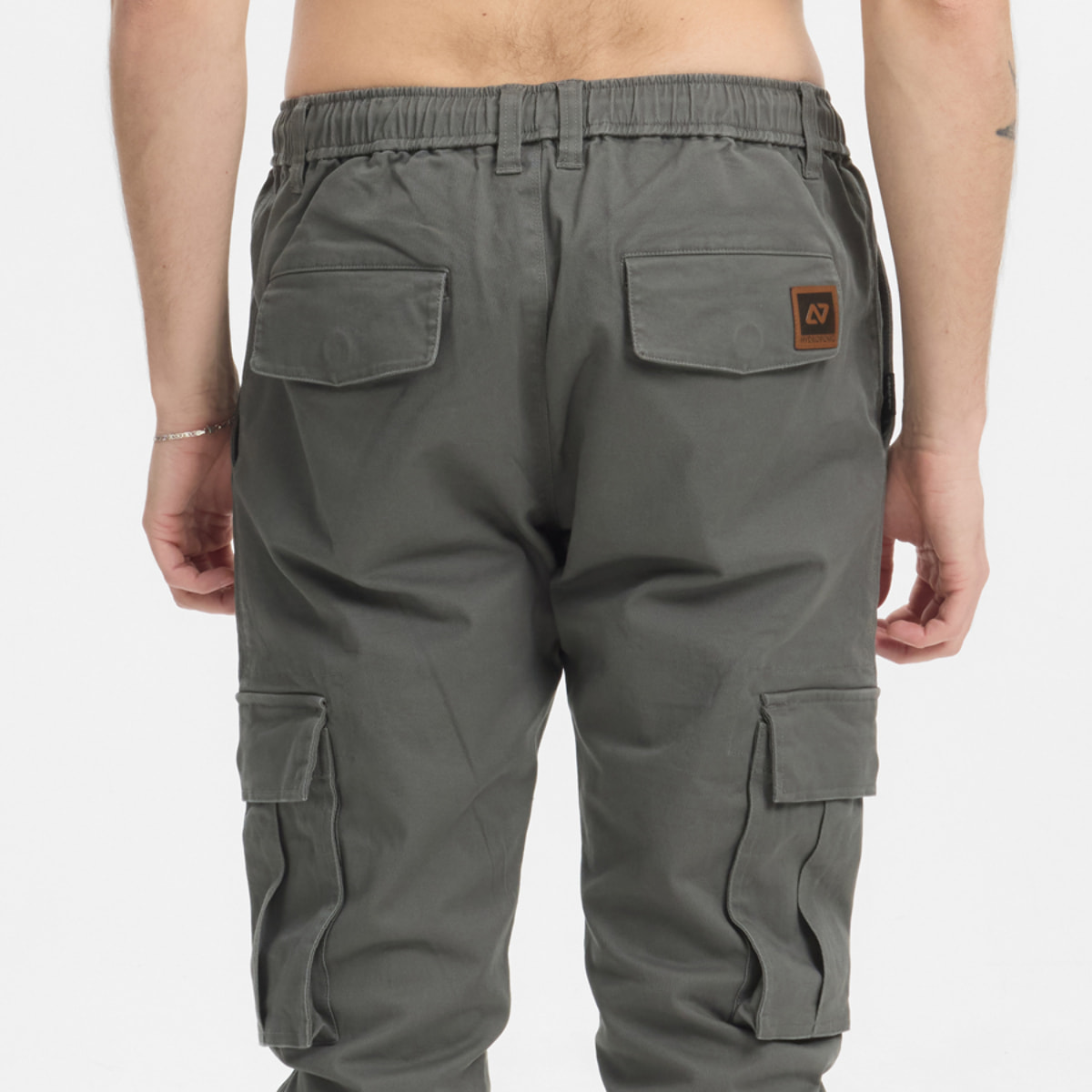 Pantalón jogger cargo elástico Hydroponic
