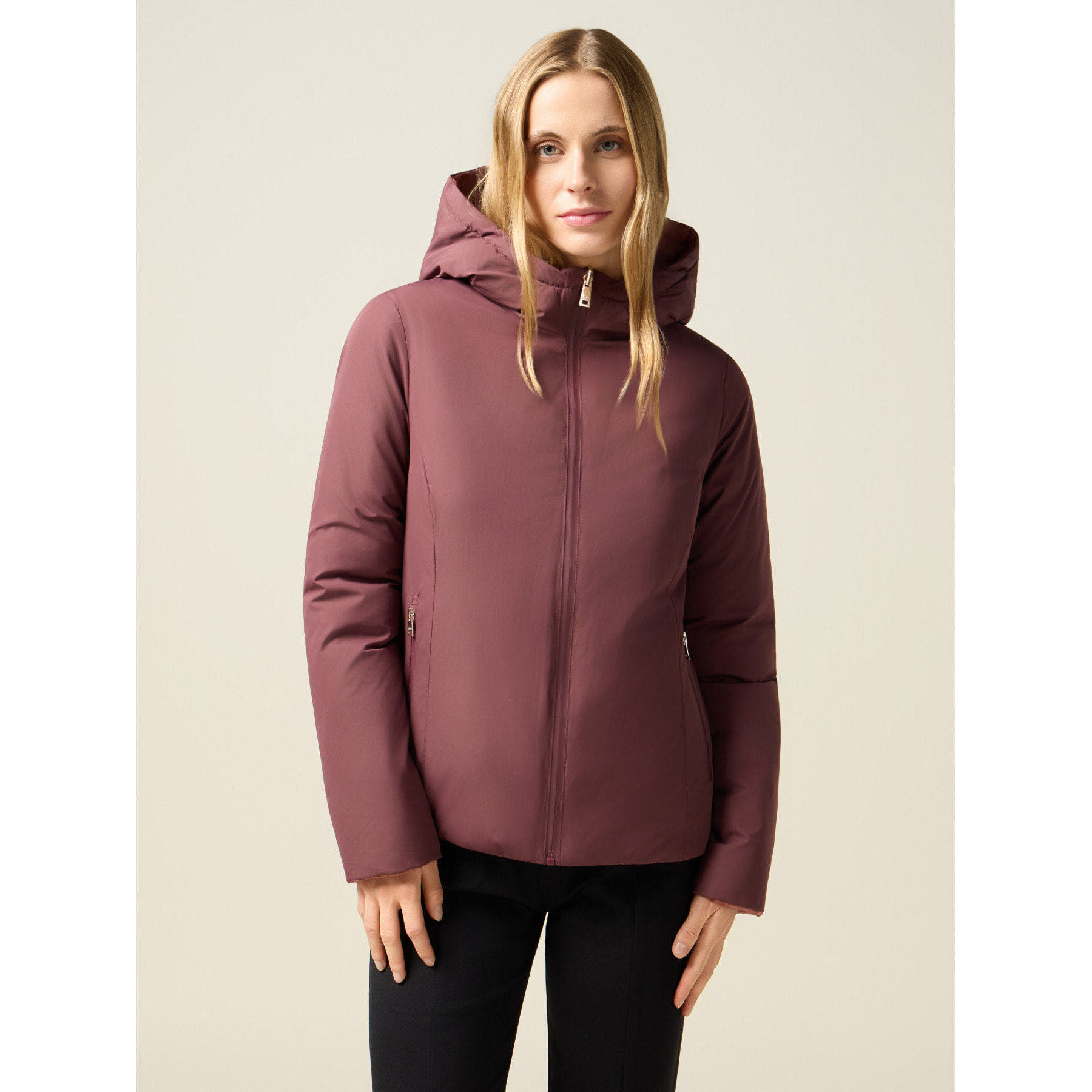 Oltre - Piumino lightweight corto con cappuccio - Bordeaux