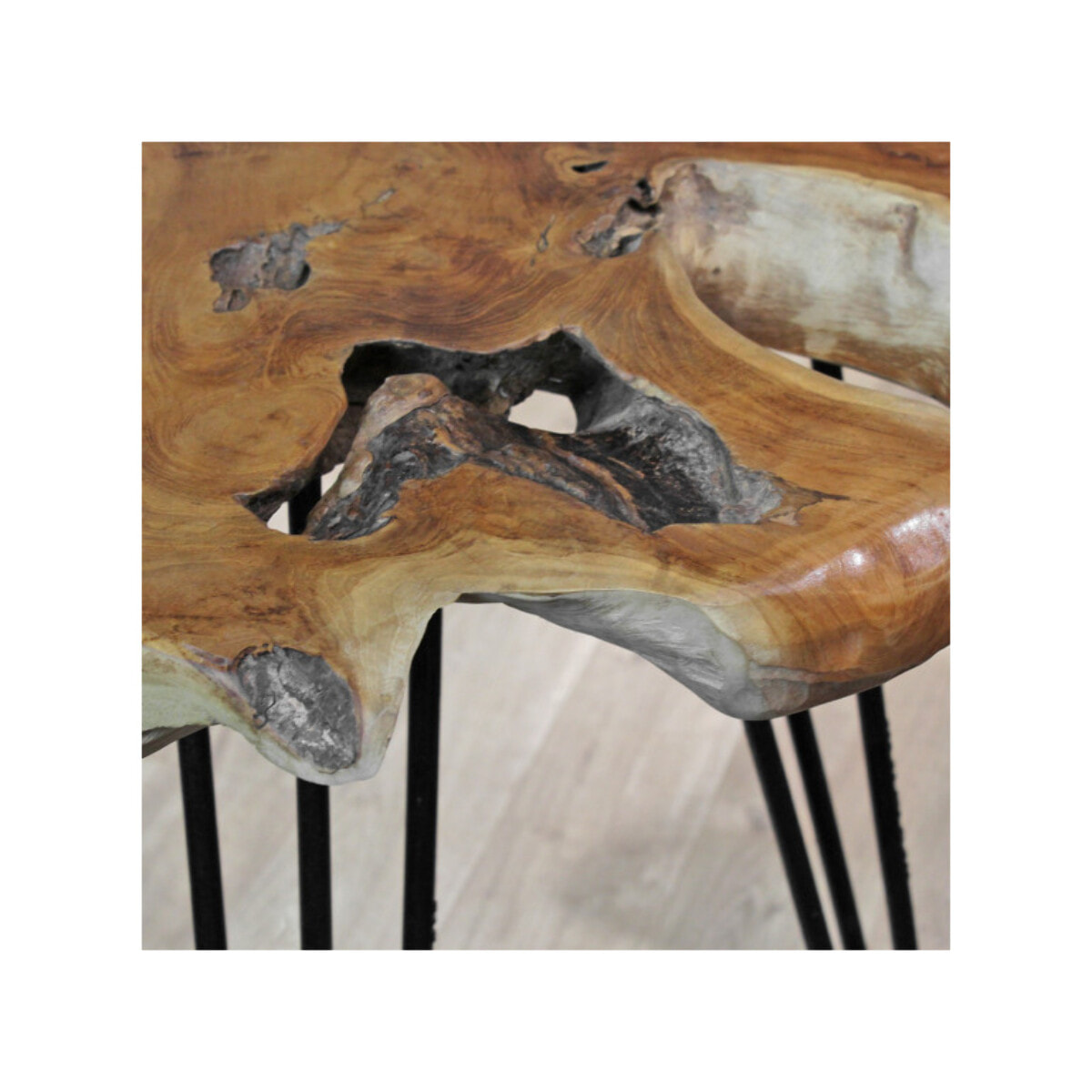 Table de bar haute en bois de teck et pieds filaire en métal noir - SONGA