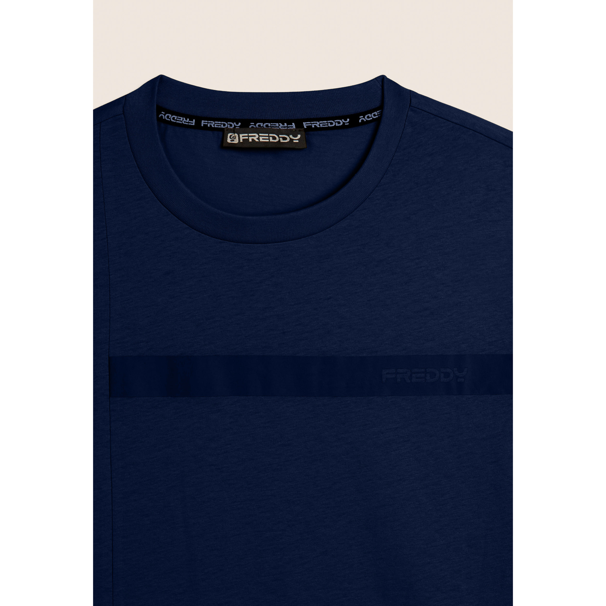 T-shirt in jersey con stampa logo tono su tono