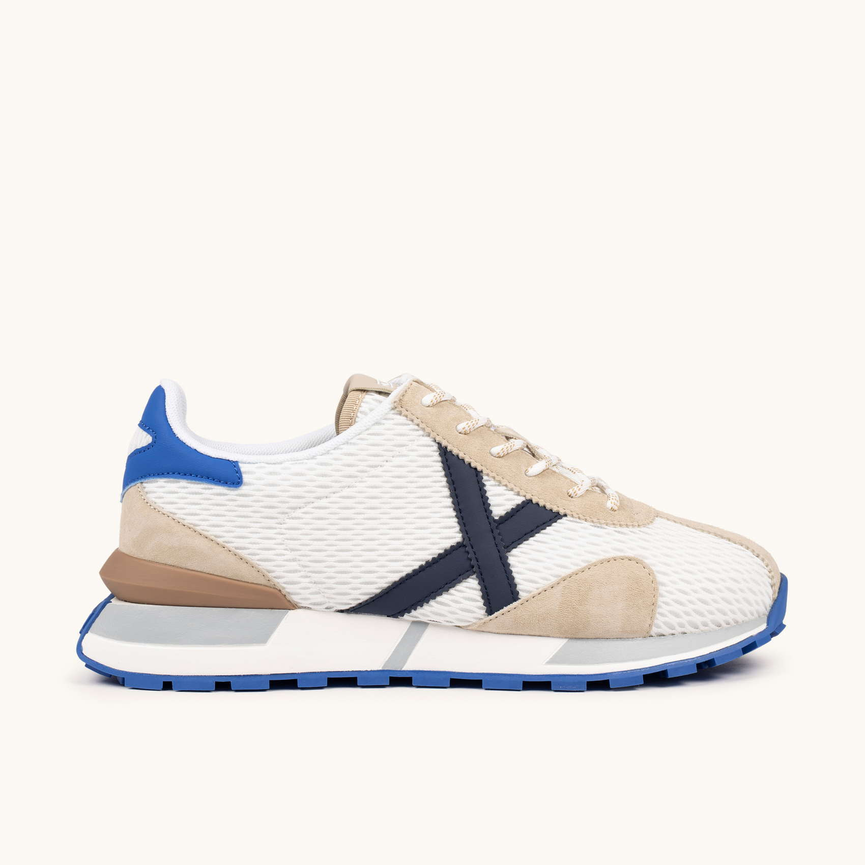 Zapatilla Retro con Rejilla y Piel MUNICH SAPPORO CLUB 200