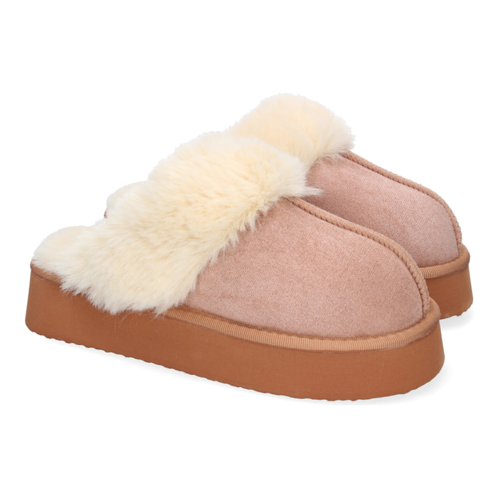 Zapatilla de casa estilo australiano, calidas, forradas de pelo, de plataforma