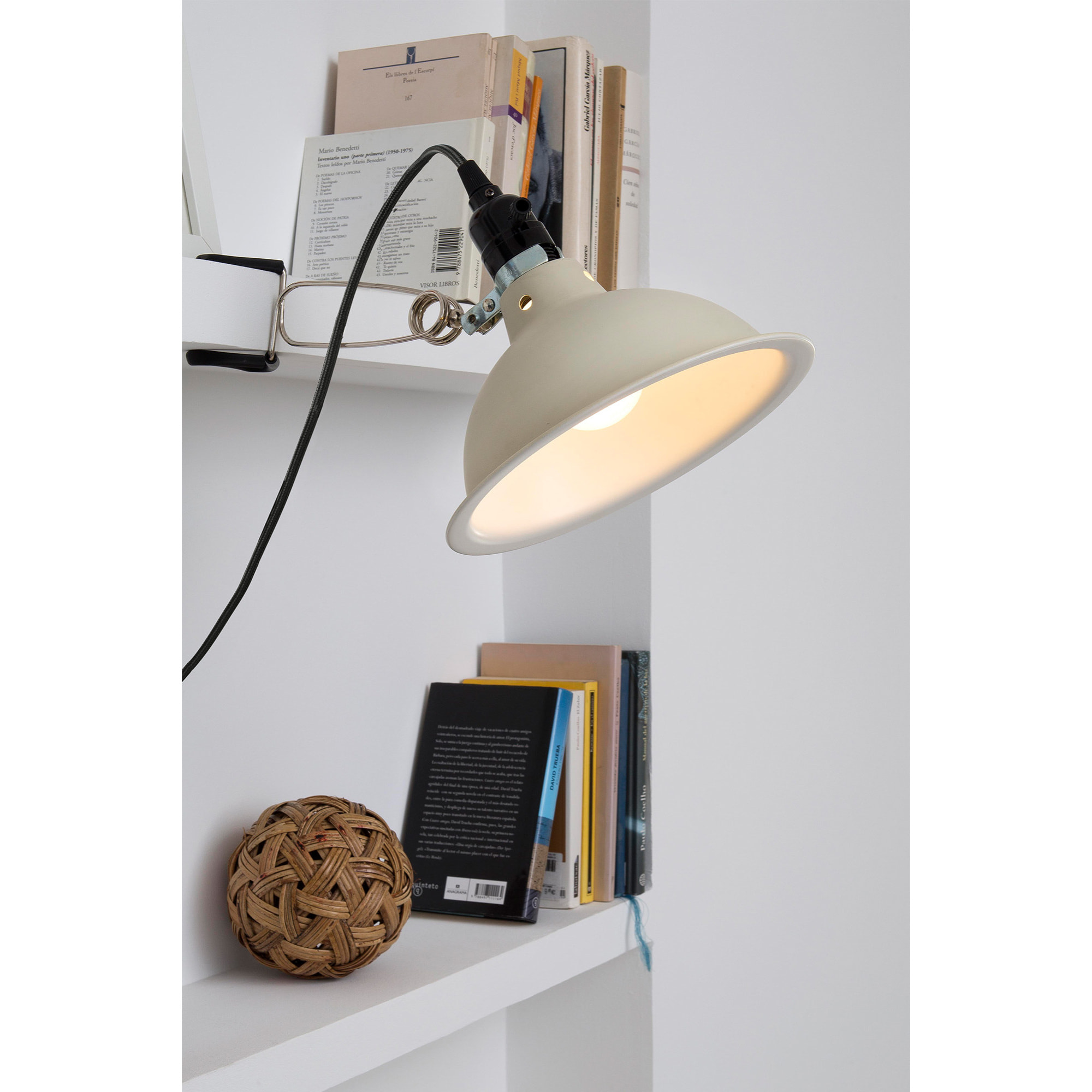 PEPPER Lampe avec pince beige