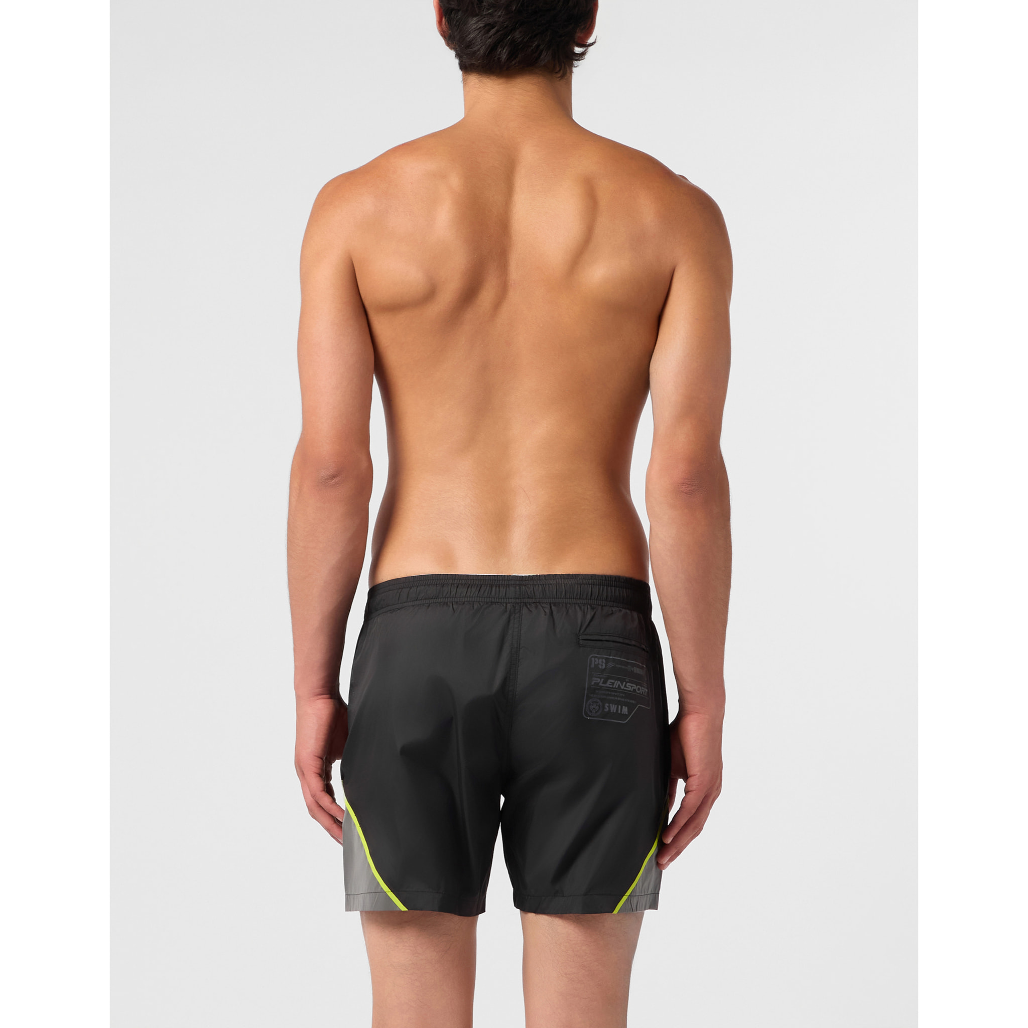 PLEIN SPORT Pantalones cortos