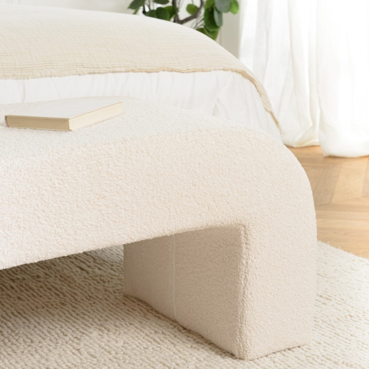 LEOPOLD - Banc en tissu bouclette écru