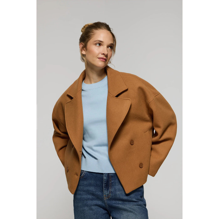 Abrigo corto Lona color camel cruzado abotonado y detalles Polo Club