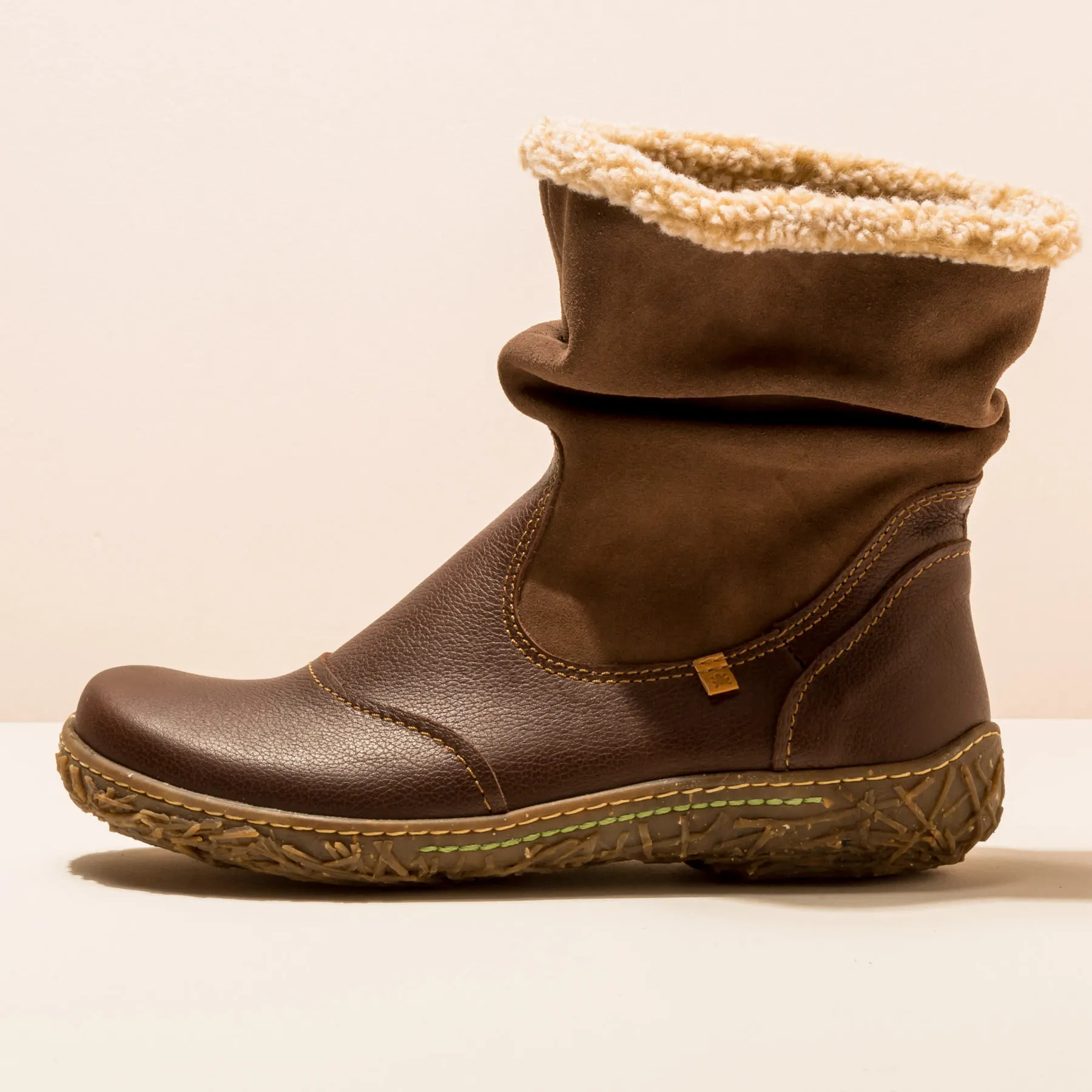 Botines N758 NATURAL GRAIN-LUX S. BROWN/ NIDO color Brown