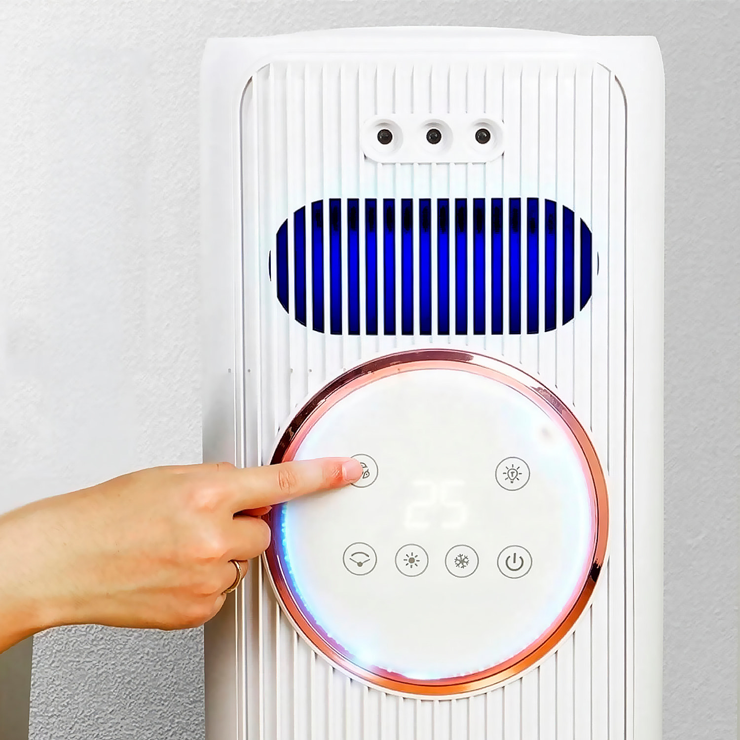 Climatizador multifunción sin aspas Q8, con calefacción y refrigeración. Con tanque de agua de 1,2L, pantalla táctil, luz esterilizadora y mando de control remoto.