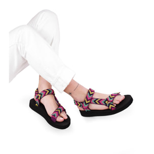 Sandalias deportivas planas con estampado étnico