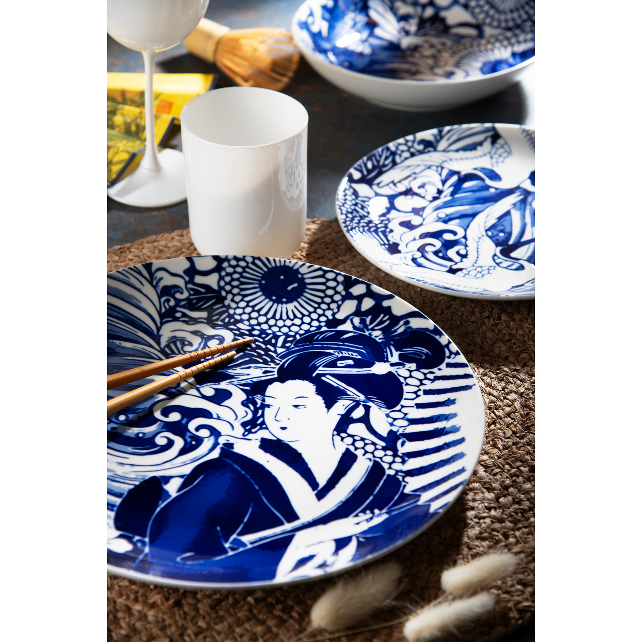 Service 18 Assiettes Excelsa – Kon, Porcelaine Bleue