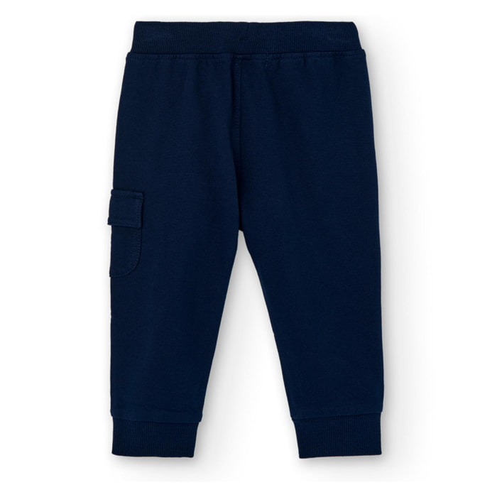 Pantalón deportivo en azul marino con cintura elástica y bolsillo