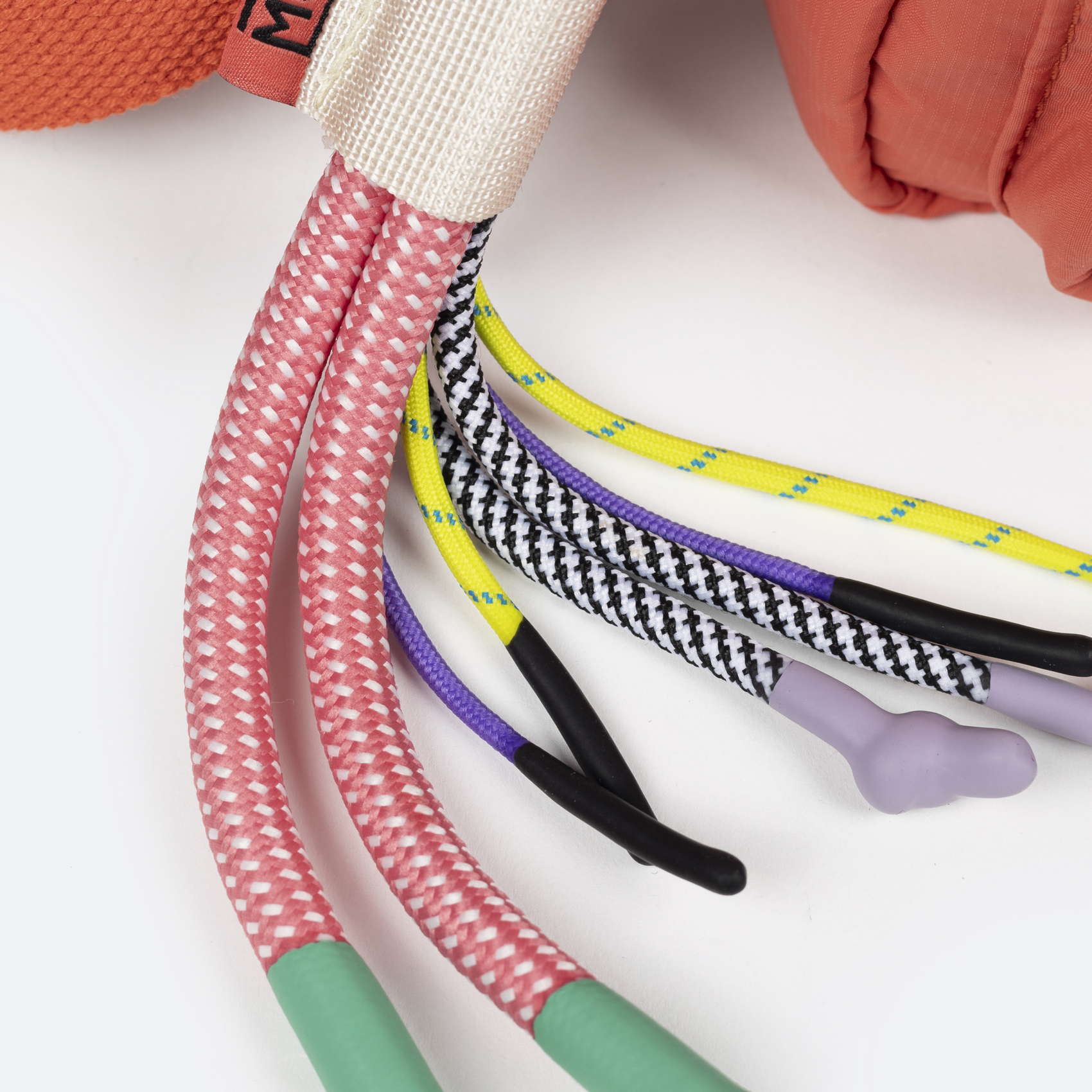 BOLSO DEEP RECYCLED CROSSBODY CAMERA C/CORAL