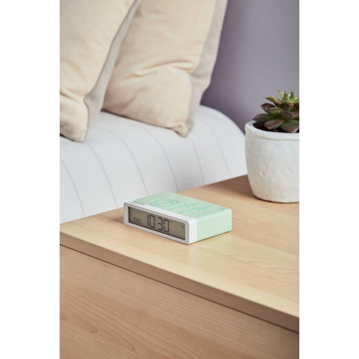 Réveil LEXON x Pantone Flip Classic Pastel Green