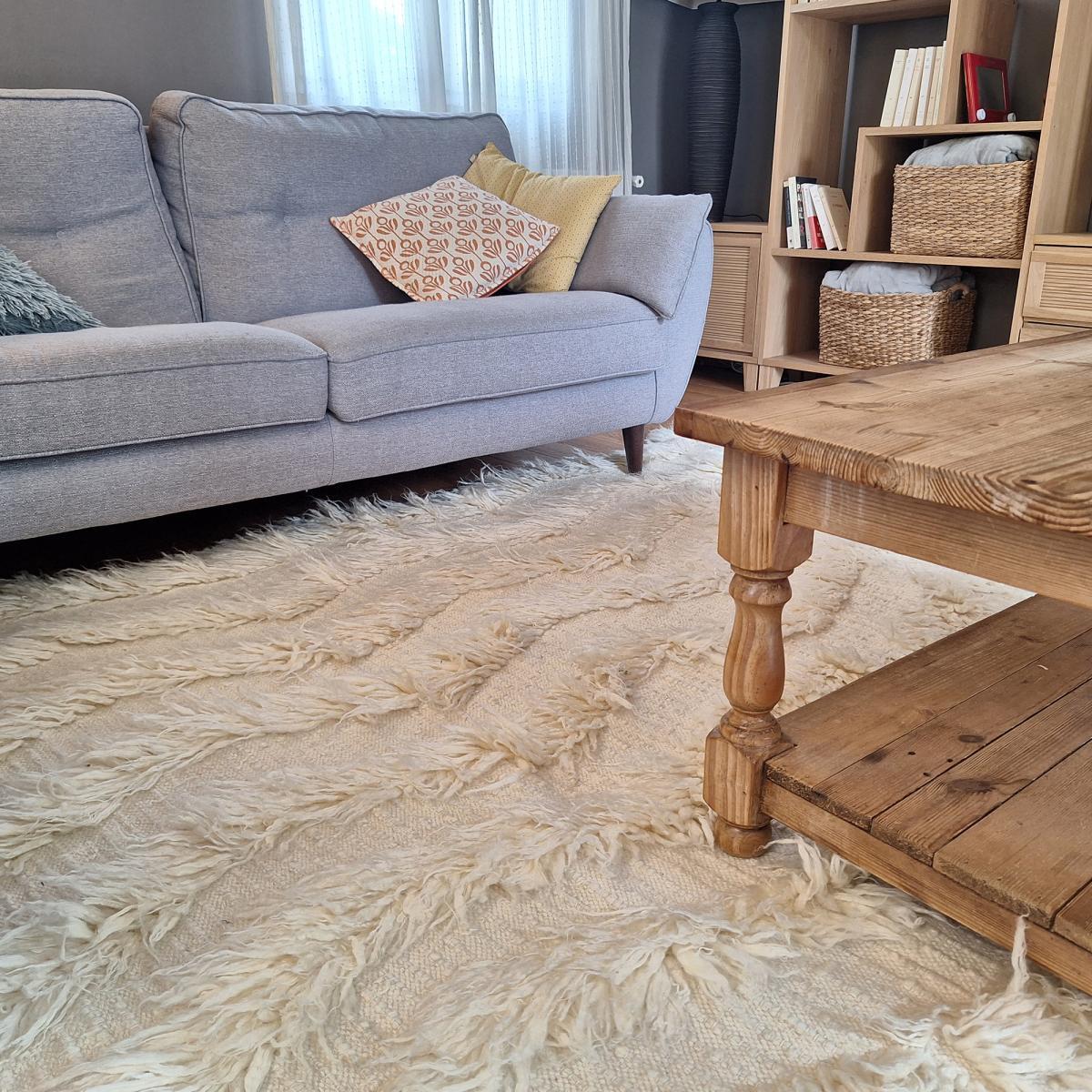Tapis Nehi tissé main en coton hypoallergénique beige