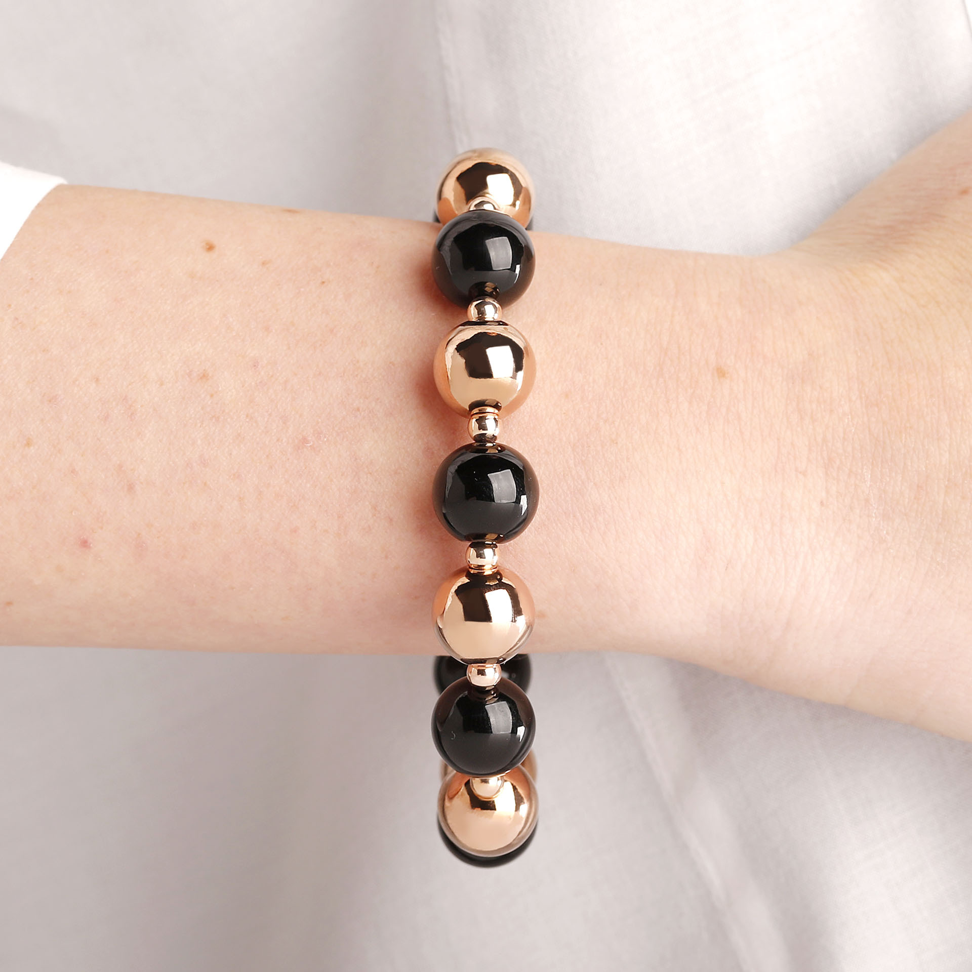 Bracciale con Bead Lucide e Pietra Naturale Onice Nero Sfaccettato