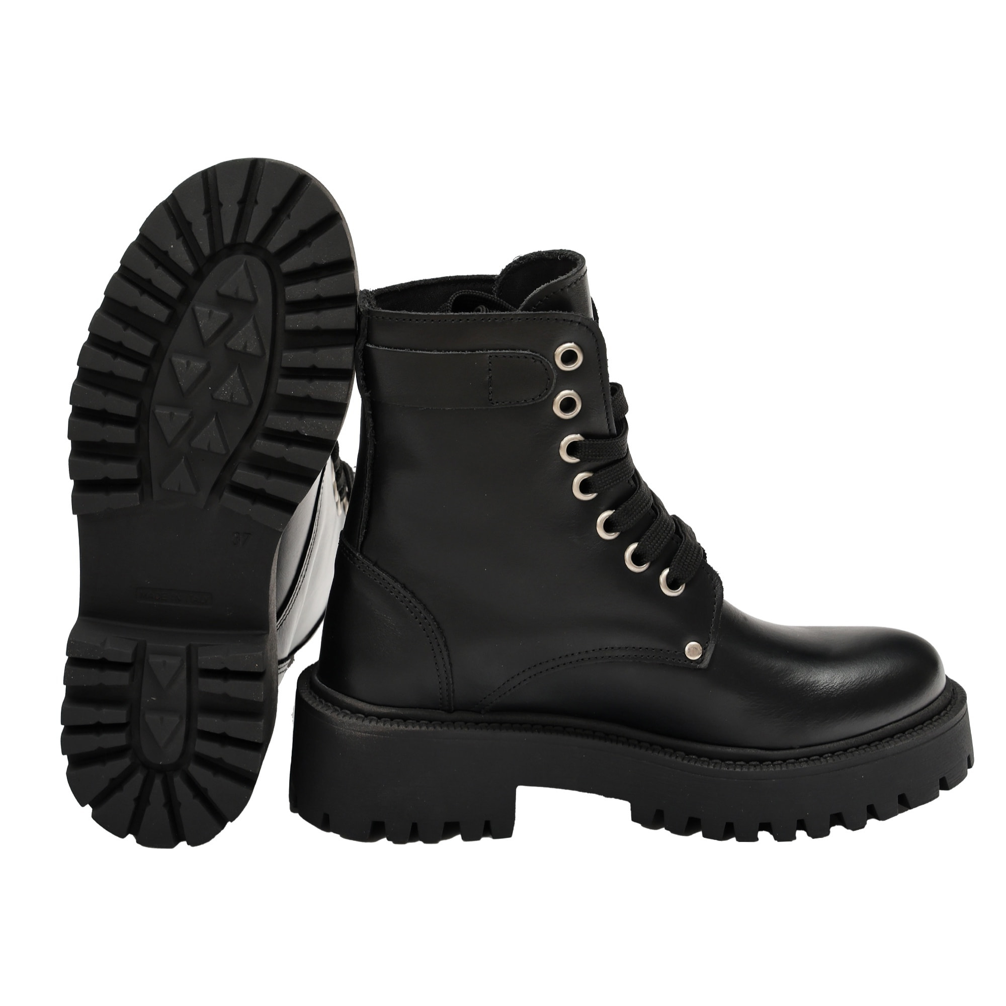 Anfibi in vera pelle con stringhe