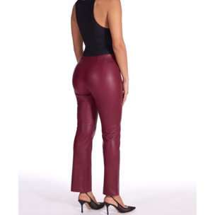 Pantalone elasticizzato in pelle bordeaux effetto liscio