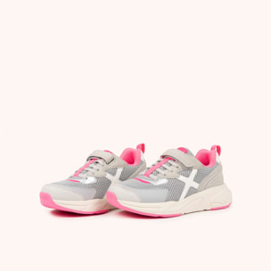 Zapatilla Infantil Gris y Rosa con Cierre de Velcro MUNICH MINI TRACK VCO 24