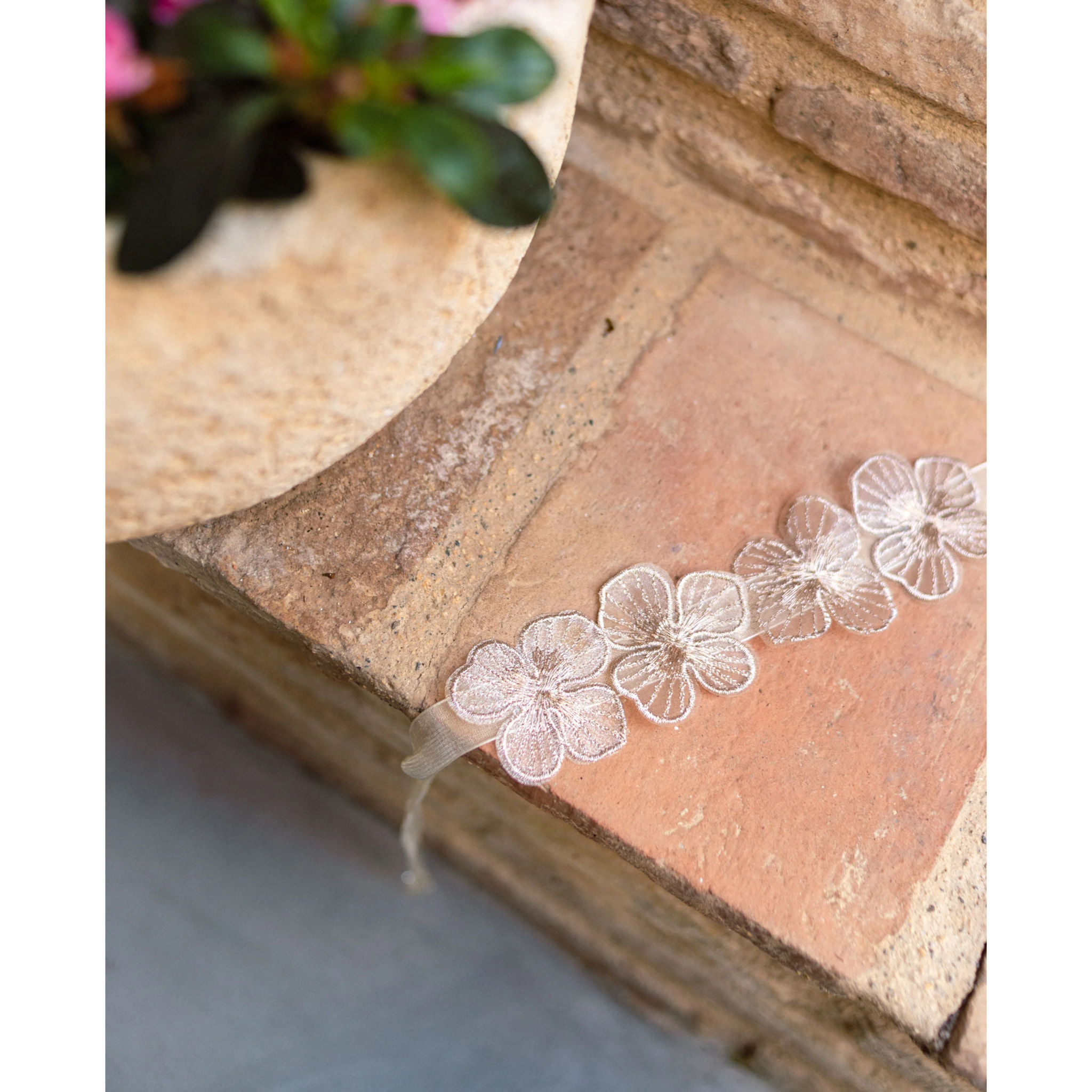 Choker de malla con estrella.