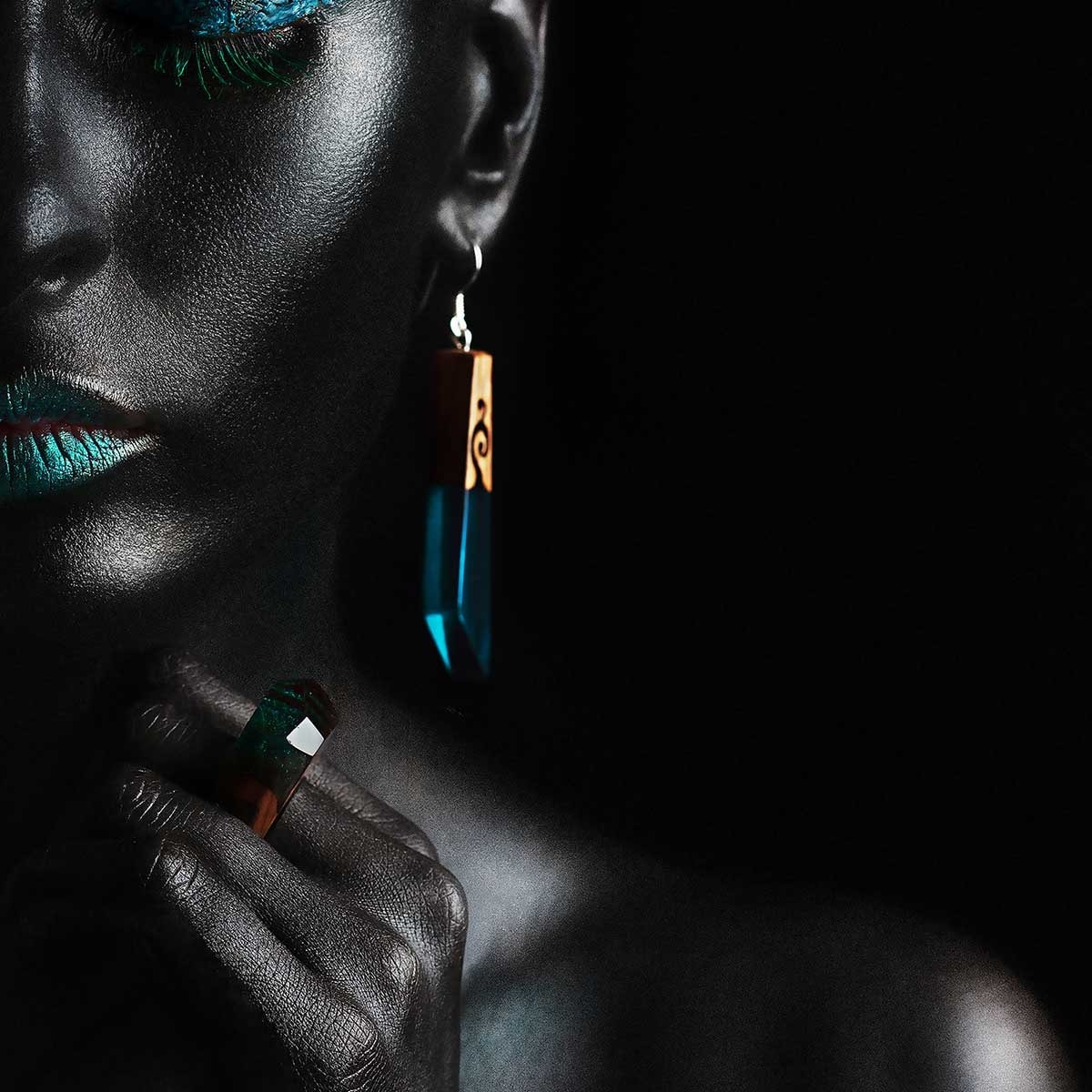 Tableau  d'art girl turquoise Tableau plexiglas