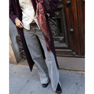 Jeans denim recto con costura delantera de mujer