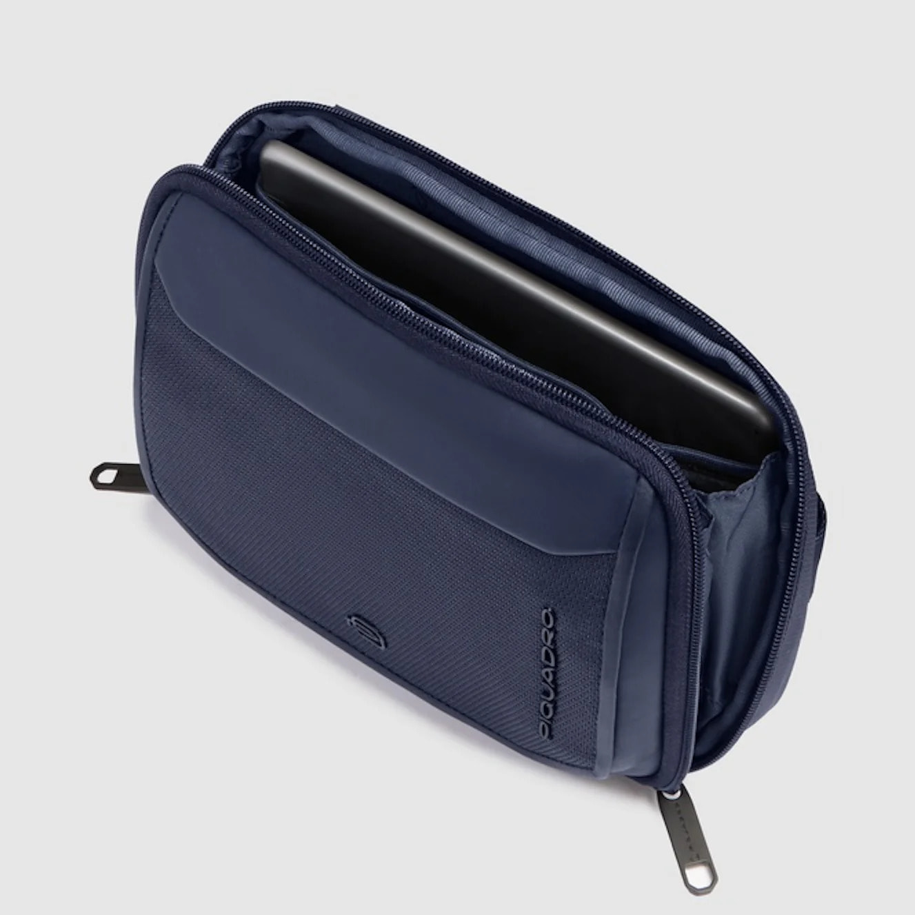 Piquadro Tracolla porta iPad®mini con tasca per AirPods®, schermata con protezione RFID