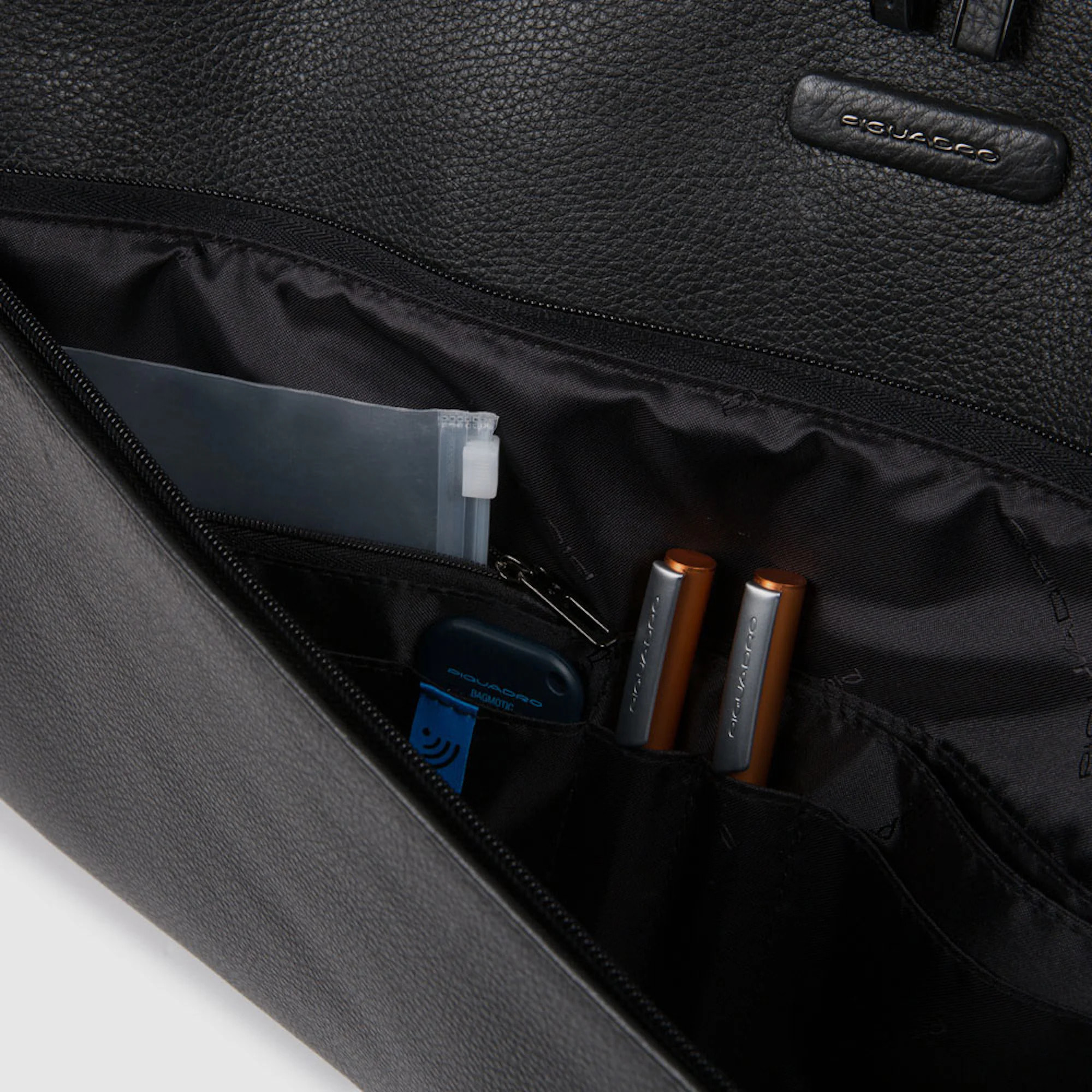 Piquadro Borsa porta abiti in pelle