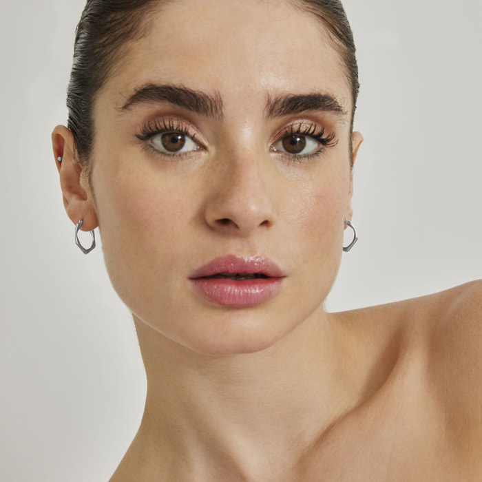 Pendientes de 13mm de diámetro acabados en rodio