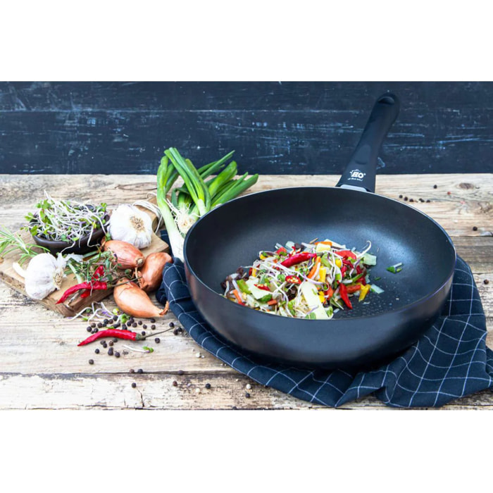 Set de 2 woks de cuisine 20 cm et 28 cm avec fond en nid d'abeille et doseur d'huile Elo Smart Life