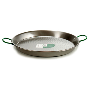 Paellera pulida de 55 cm con capacidad para 16 raciones.