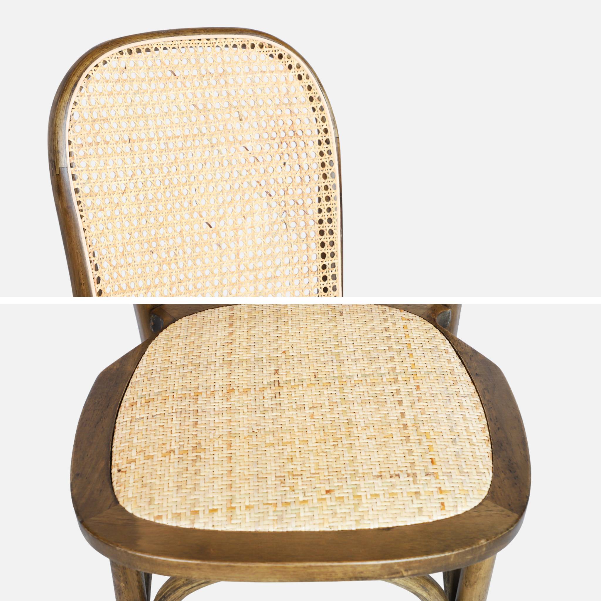 Lot de 4 chaises vintage en bois avec assise et dossier en rotin. coloris marron vieilli. L 44.5 x P 48 x H 89.5cm