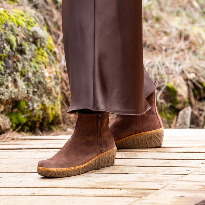 Botines N5167 SILK SUEDE BLACK / MYTH YGGDRASIL color Black