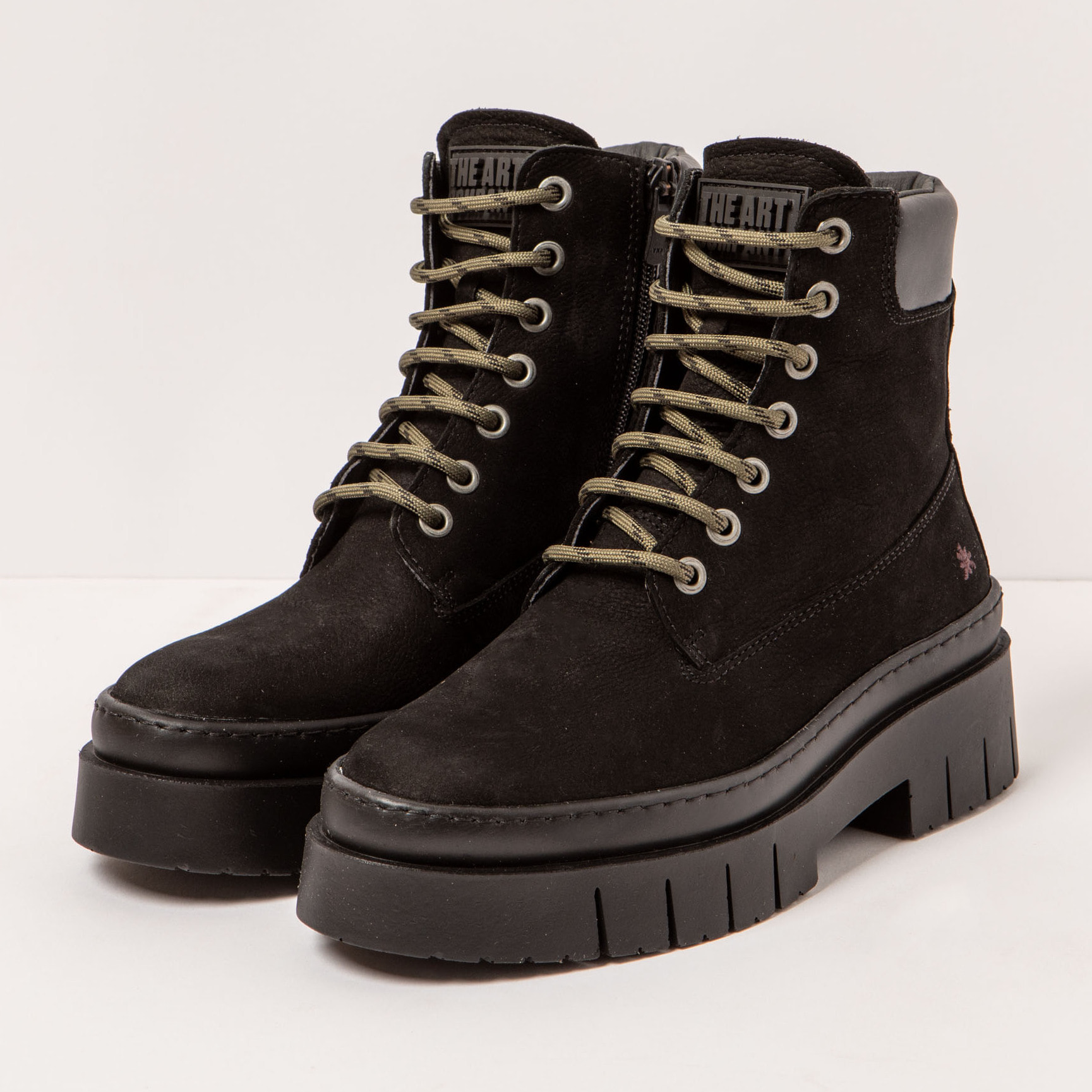 Botines 1967 NOBUCK BLACK/AMBERES color Black
