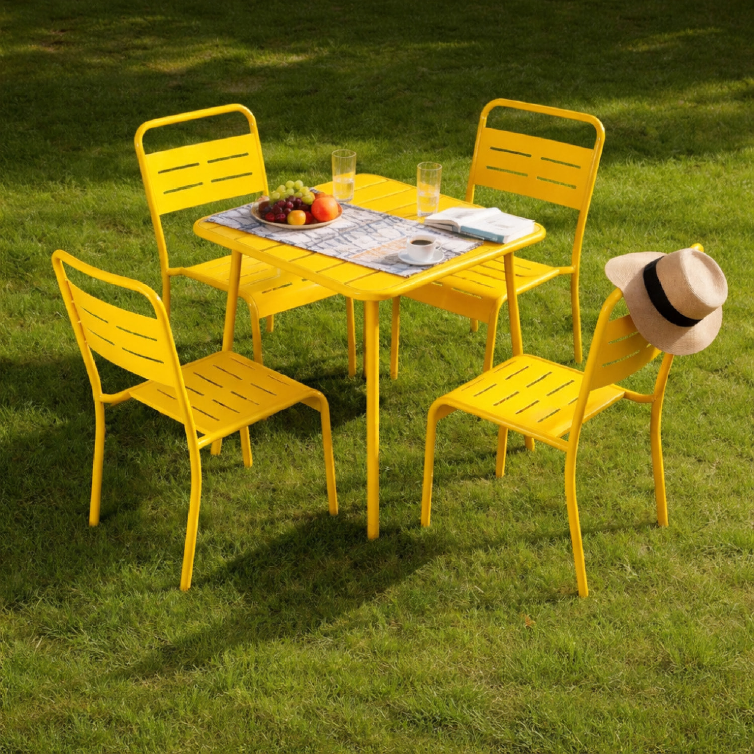Table carrée 4 places 70x70cm jaune EVORA