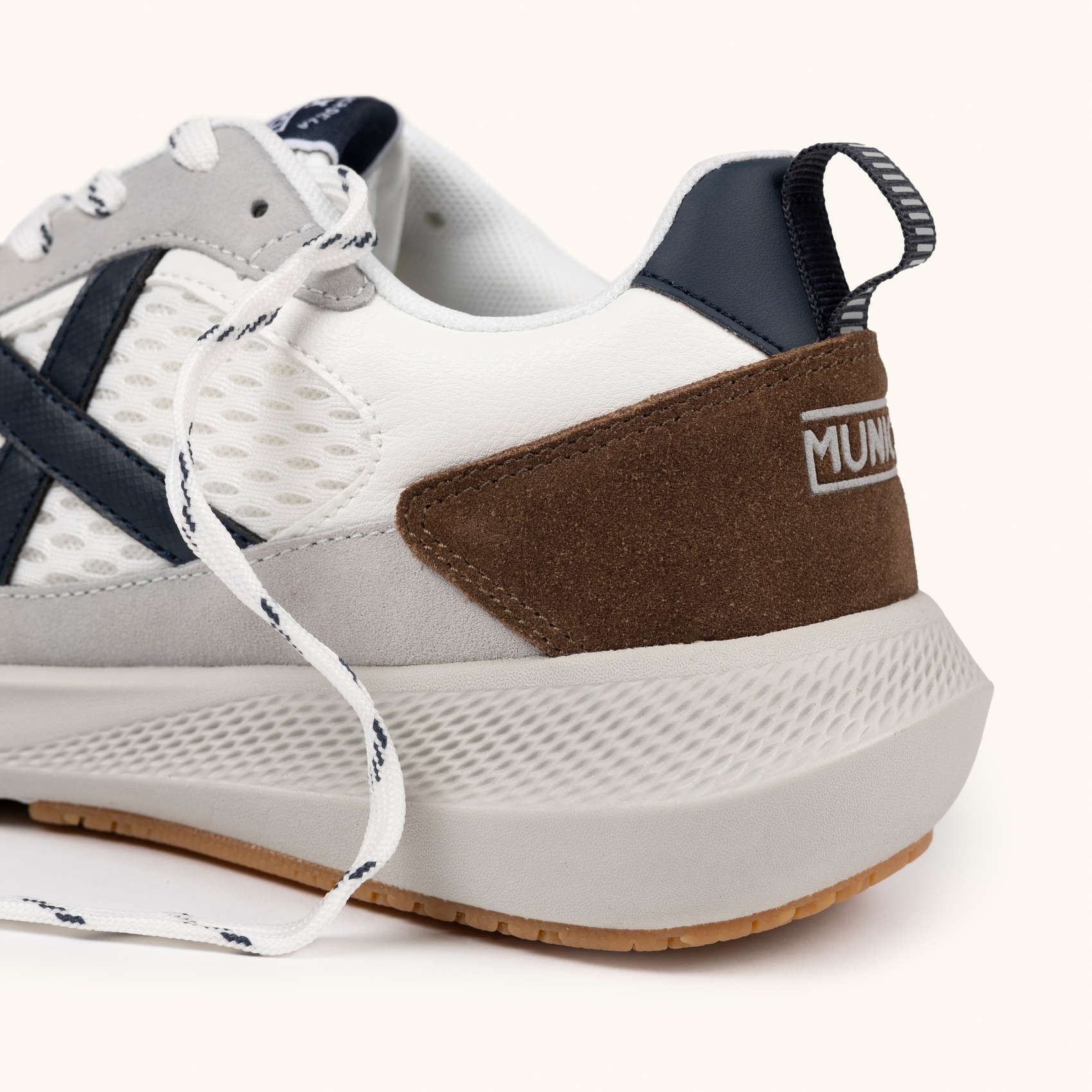 MUNICH LOOP 05 Zapatilla Lifestyle de Ante y Cordura