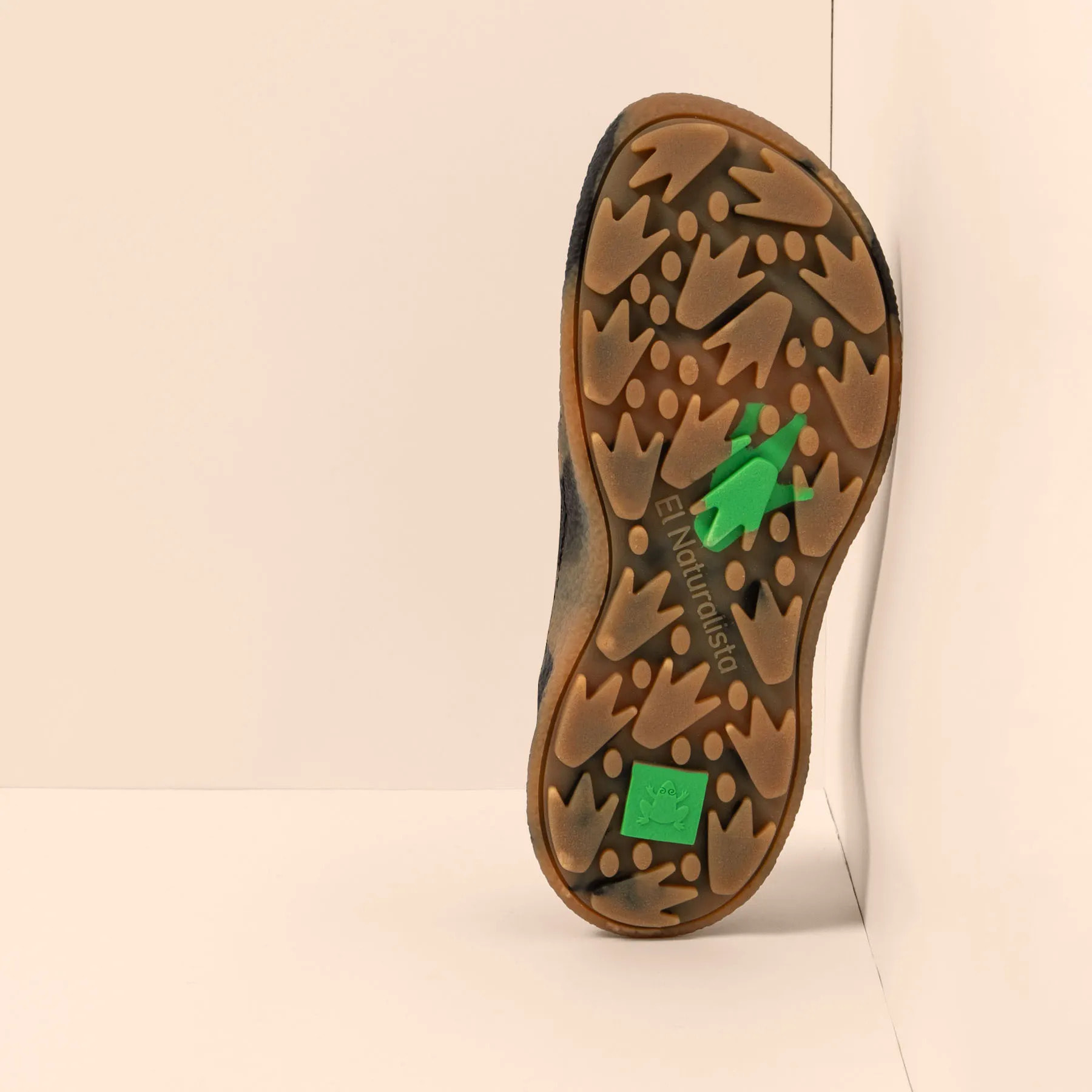 Zapatos N5435B MULTI MATERIAL BLACK/ OROEL color Black